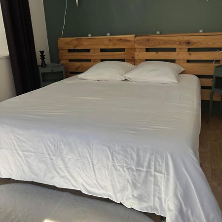 Apartament La Tete Dans Les Etoiles Aumont-en-Halatte Zewnętrze zdjęcie